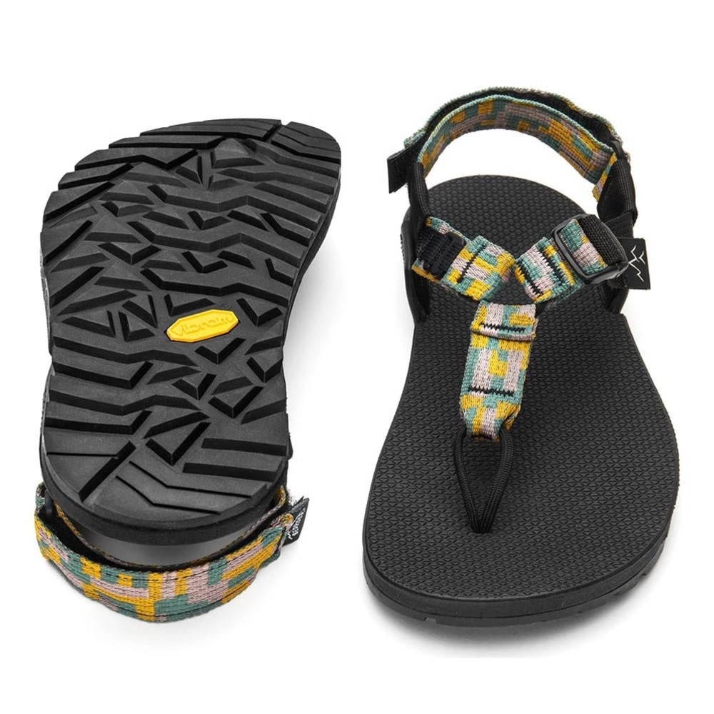 Bedrock Cairn, preloved, size 8